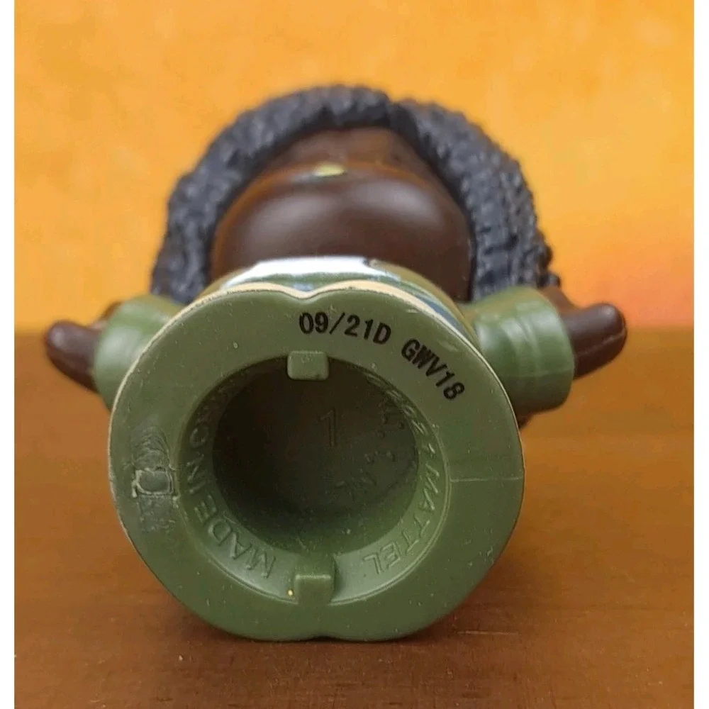 Fisher-Price Little People Mom Girl‎ Dark Skin African American Green Top 2021